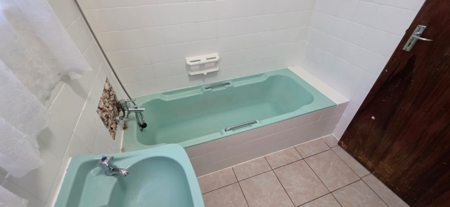 3 Bedroom Property for Sale in Songloed North West